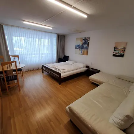 Cresta Apartments - Studios